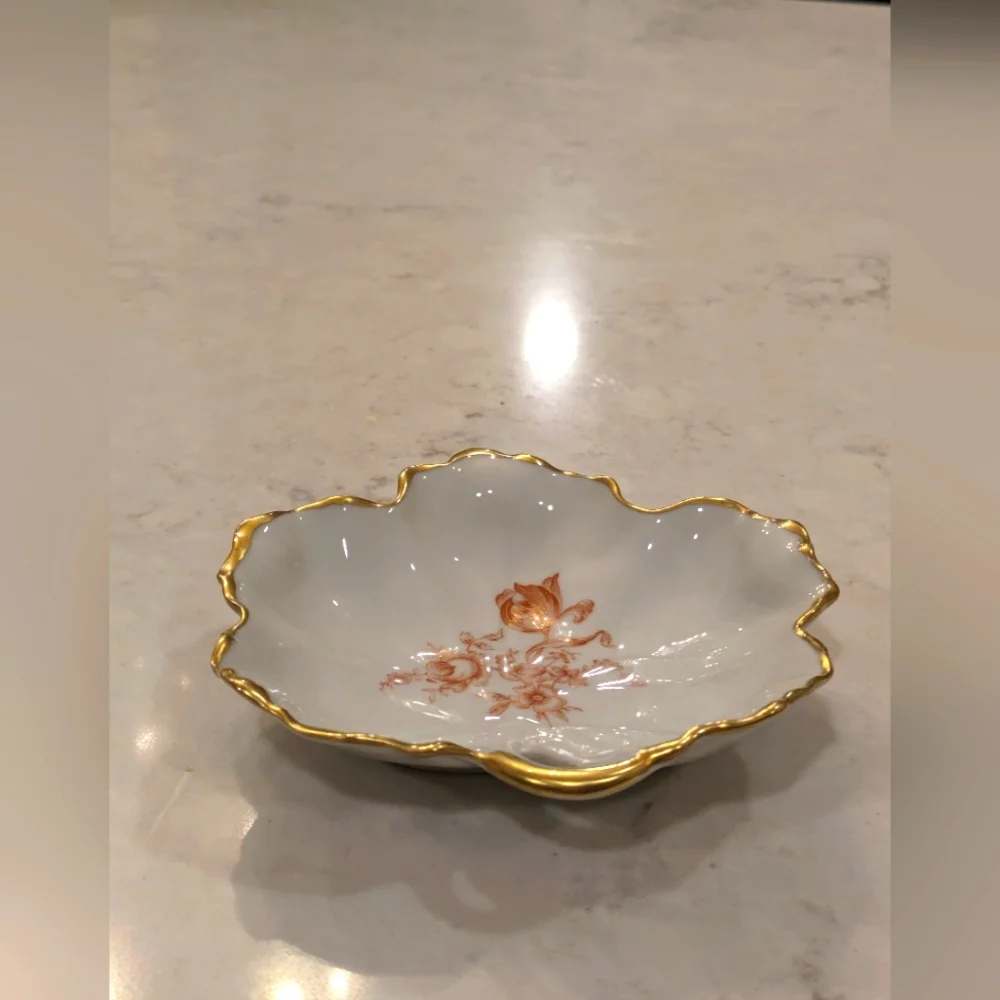 Vintage Limoges French Porcelain Leaf Shaped